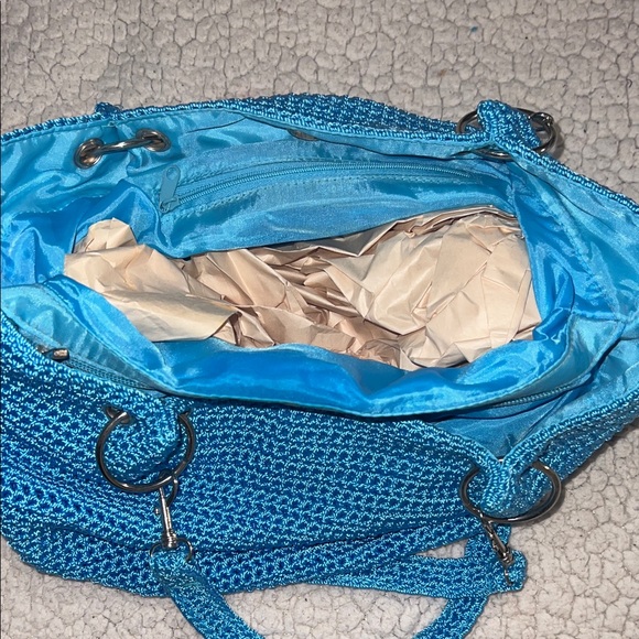 Chic Blue Knit Tote Bag - Picture 4 of 4